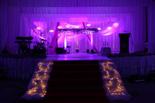 Contour Backwater resort facilities: Purple & white theme wedding decor